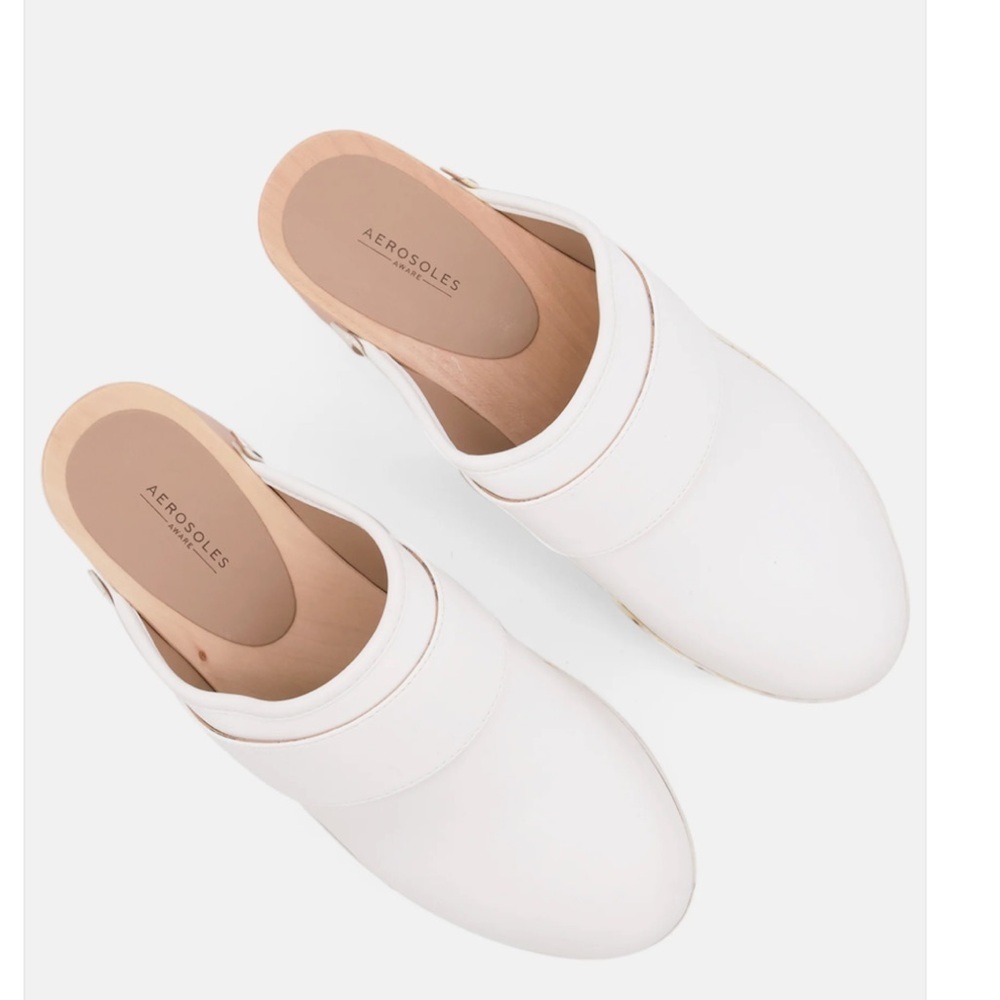 Aerosoles Slip On Leather Clogs, White Size 9